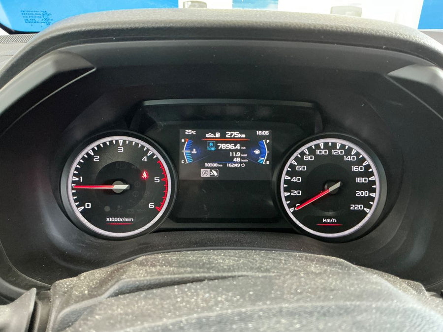 ISUZU D-MAX 1.9 TD Space Cab 4WD L — 163 CV | 11/2024 | 30.551 km