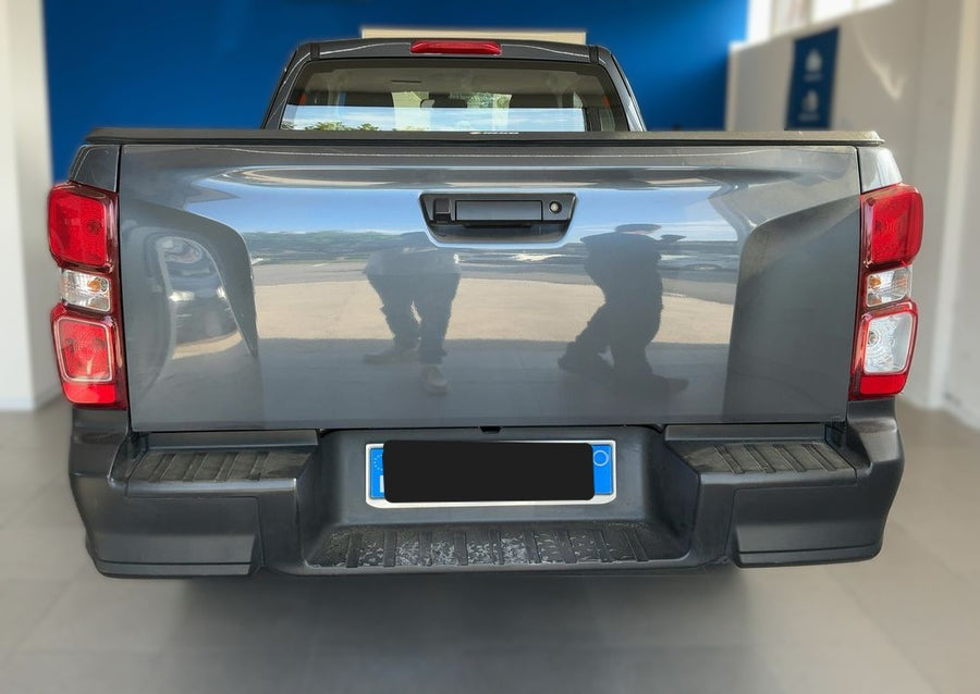 ISUZU D-MAX 1.9 TD Space Cab 4WD L — 163 CV | 11/2024 | 30.551 km