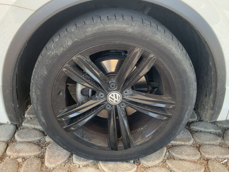 VOLKSWAGEN TIGUAN 1.6 TDI SCR SPORT R-LINE BLACK STYLE – 116 CV | 2019 | 129.950 KM