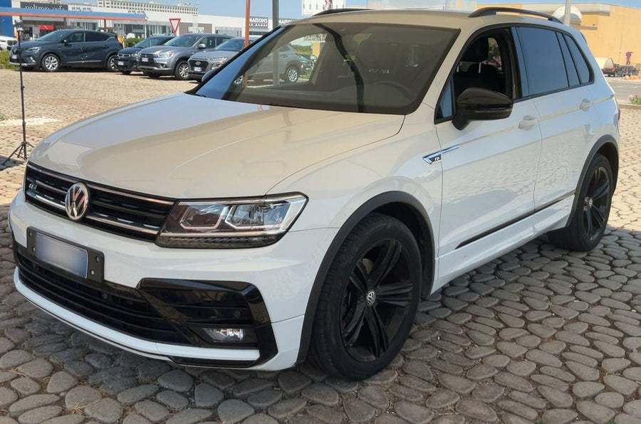 VOLKSWAGEN TIGUAN 1.6 TDI SCR SPORT R-LINE BLACK STYLE – 116 CV | 2019 | 129.950 KM