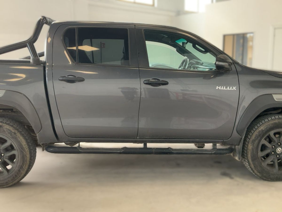 TOYOTA Hilux 2.8 D-4D Double Cab Invincible 4x4 — 204 CV | 07/2022 | 49.649 km