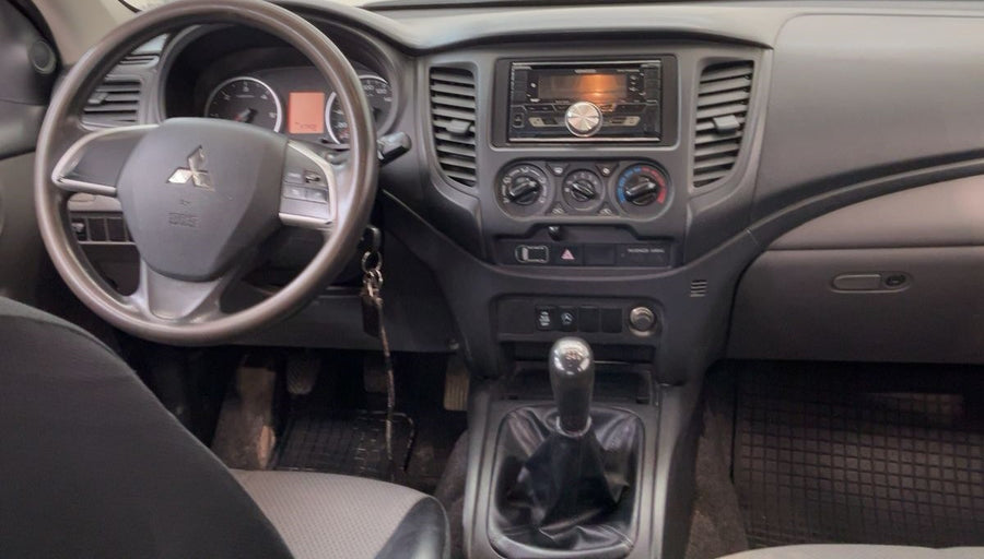 Mitsubishi L200 2.4 DI-D Basis Double Cab 4WD — 155 CV | 09/2020 | 75.162 km