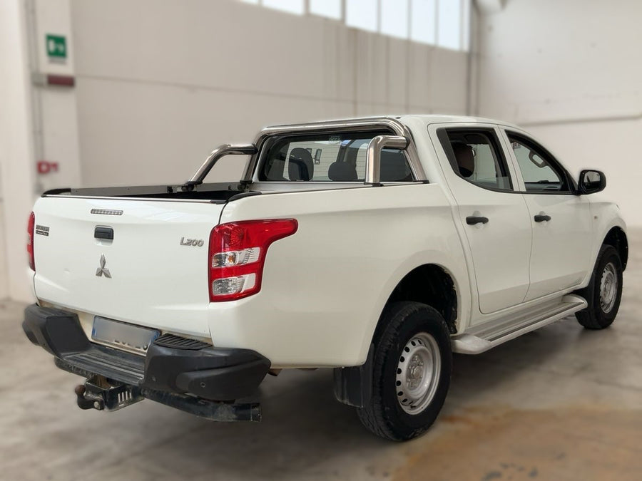 Mitsubishi L200 2.4 DI-D Basis Double Cab 4WD — 155 CV | 09/2020 | 75.162 km