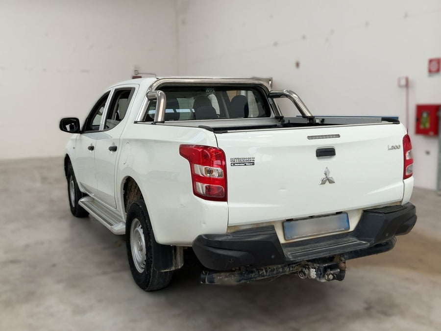 Mitsubishi L200 2.4 DI-D Basis Double Cab 4WD — 155 CV | 09/2020 | 75.162 km