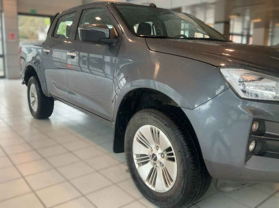 ISUZU D-MAX 1.9 Turbodiesel Double Cab 4WD L 163CV Automatica | 05/2023 | 39.733 km