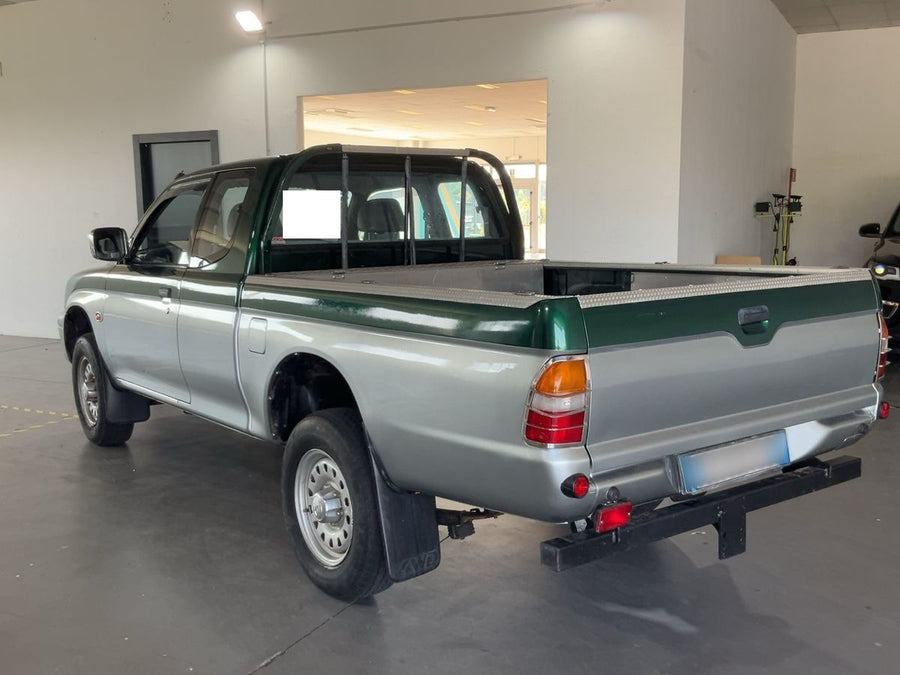 MITSUBISHI L200 2.5 Turbodiesel TD Magnum Club Cab 4x4  Diesel • 100 CV • Manuale • 09/1999 • 88.950 km