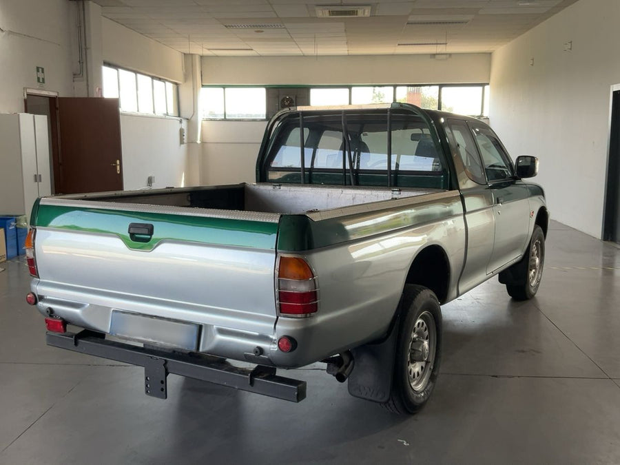 MITSUBISHI L200 2.5 Turbodiesel TD Magnum Club Cab 4x4  Diesel • 100 CV • Manuale • 09/1999 • 88.950 km