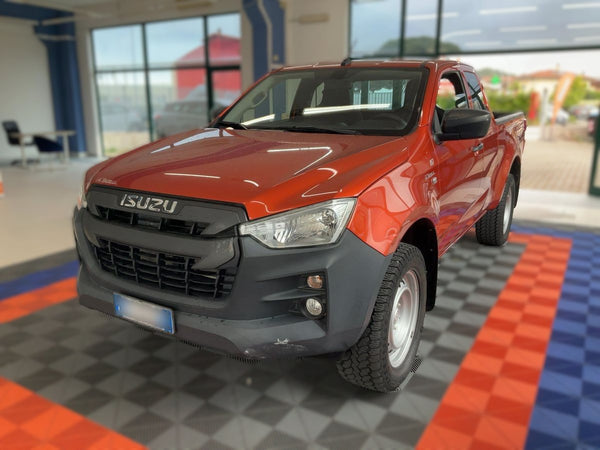 ISUZU D-MAX N57 1.9 Turbodiesel Space Cab 4WD — 163 CV | 06/2022 | 37.933 km