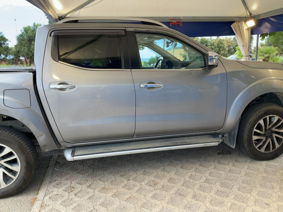 NISSAN NAVARA 2.3 dCi 190 CV TREK DOUBLE CAB 4x4 AUTOMATICO - 06/2018 - 81.813 KM