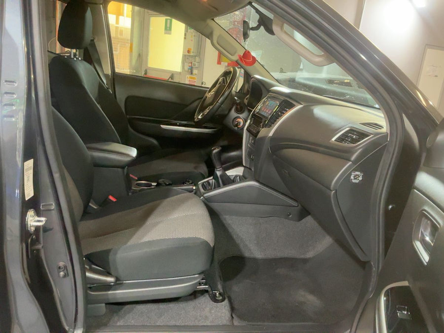 MITSUBISHI L200 2.2 DI-D Plus Club Cab 4WD 150 CV (07/2021) – 45.330 km
