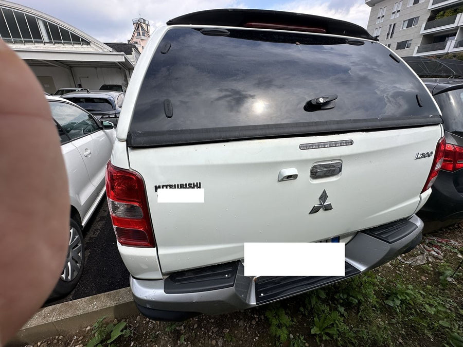 MITSUBISHI L200 2.4 DI-D Double Cab Plus 4WD Auto — 180 CV | 11/2016 | 129.268 km