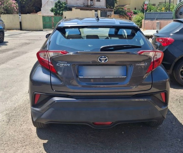 TOYOTA C-HR 1.8 Hybrid Active e-CVT 122 CV  Anno 01/2019 • 90.170 km • Full Hybrid (HEV)