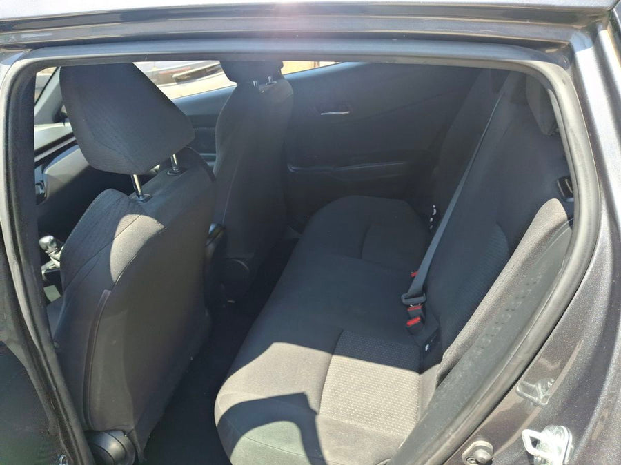 TOYOTA C-HR 1.8 Hybrid Active e-CVT 122 CV  Anno 01/2019 • 90.170 km • Full Hybrid (HEV)
