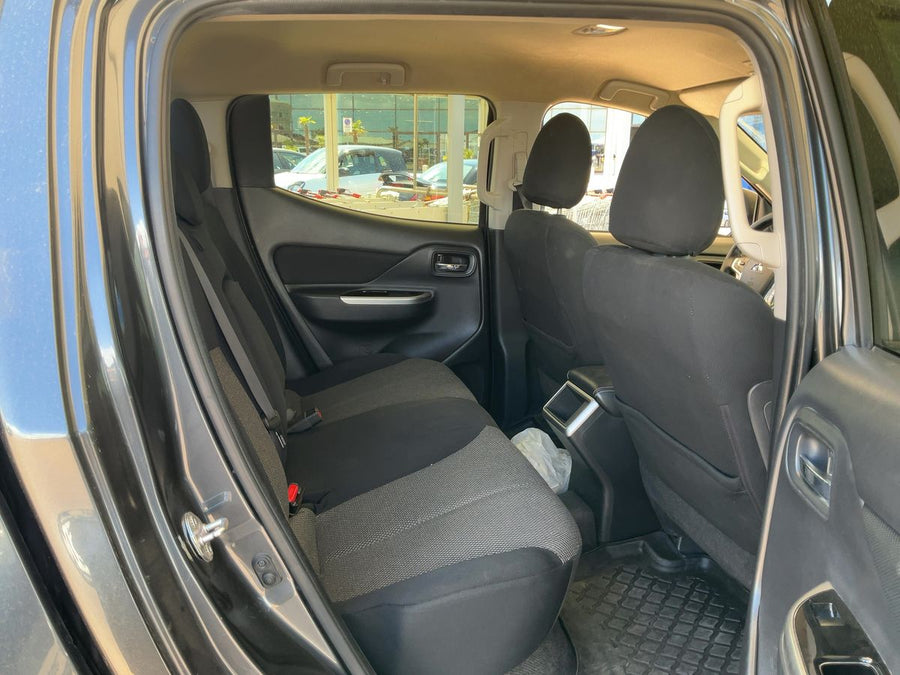 Mitsubishi L200 2.2 DI-D Top Double Cab 4WD Auto — 150 CV | 06/2021 | 109.427 km