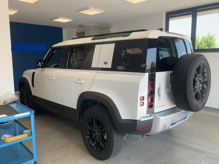LAND ROVER DEFENDER 110 D200 MILD HYBRID S • 2023 • 92.350 KM